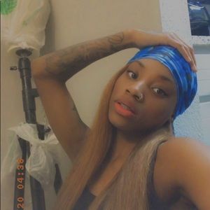 Meet your Posher, Deja